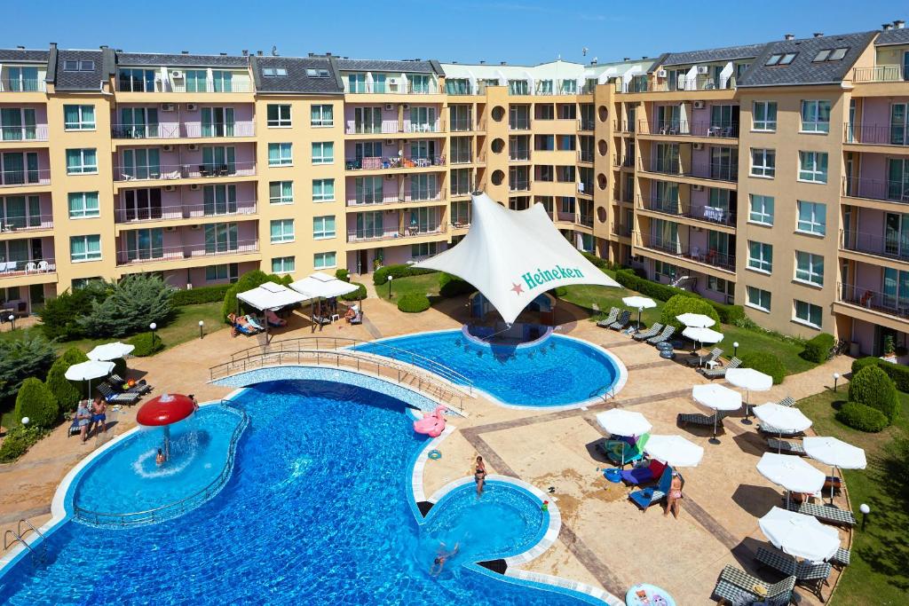 Pollo Resort