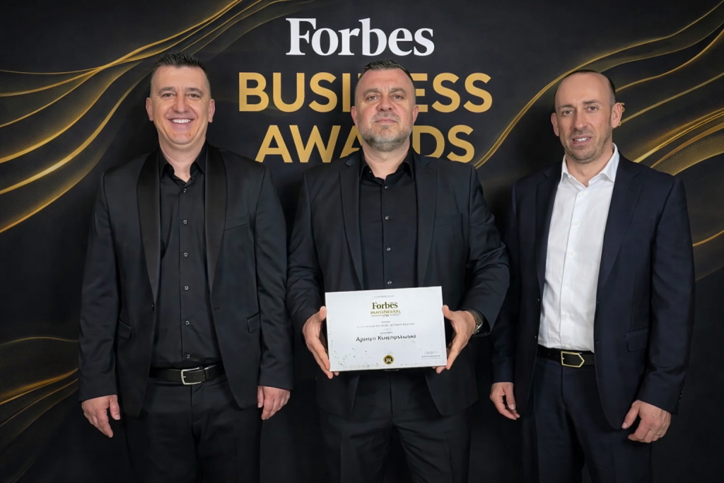 Azimuth Constructions недвижимость в Бургас финалист Forbes 2026 застройщик