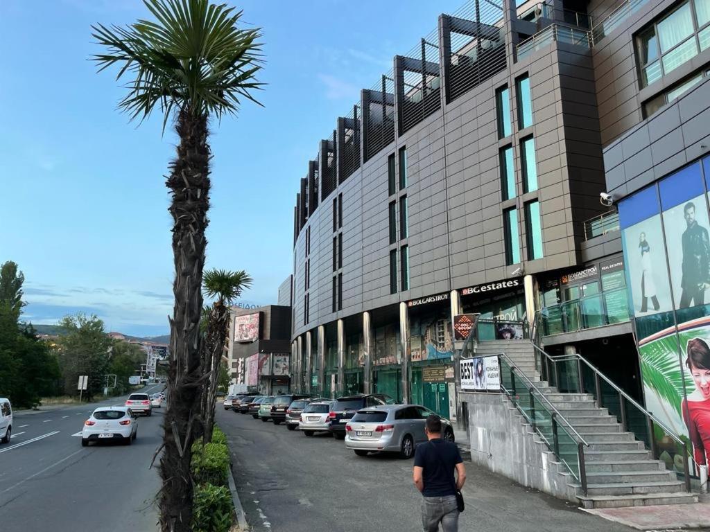 Sunny Beach Plaza