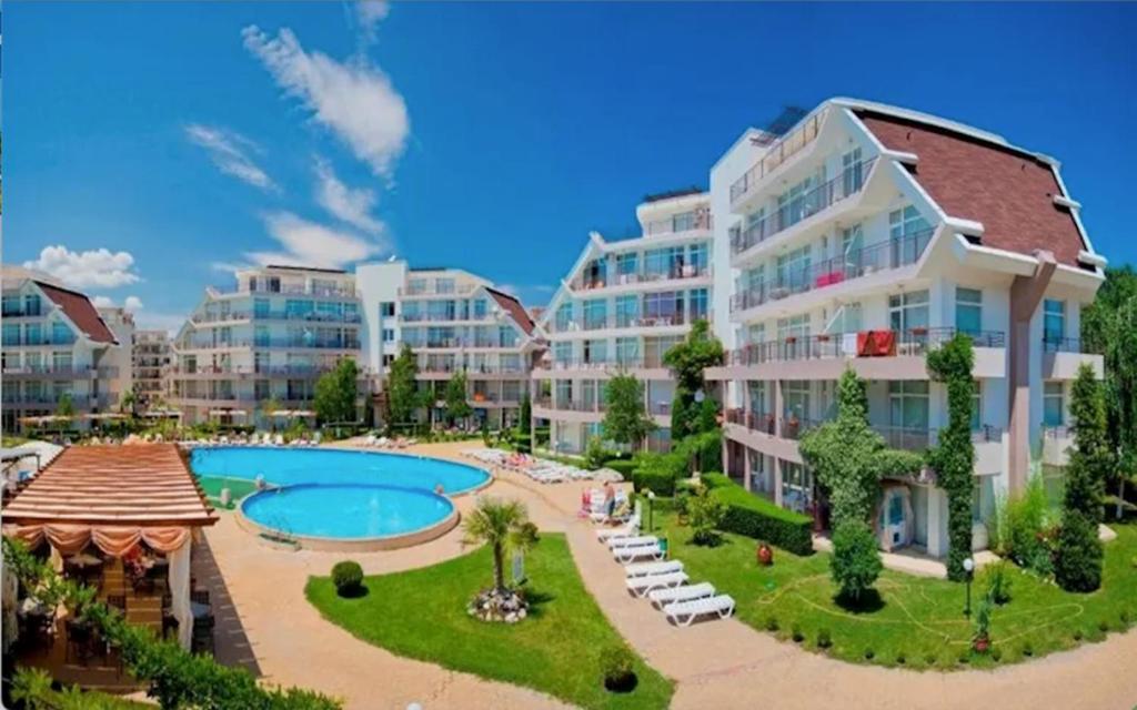 Sun Village