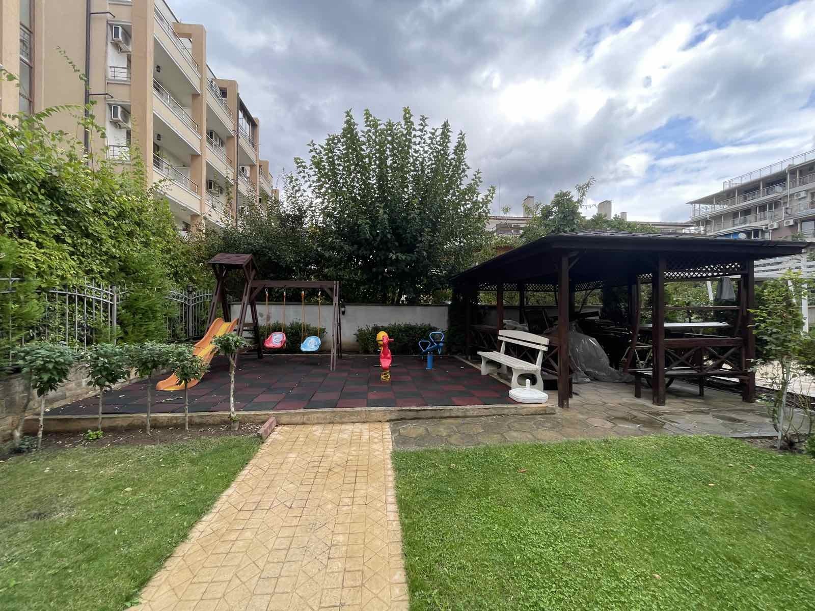 Двухкомнатная квартира с видом на бассейн в Persani 3, Солнечный Берег ID: 100975 - фото 7